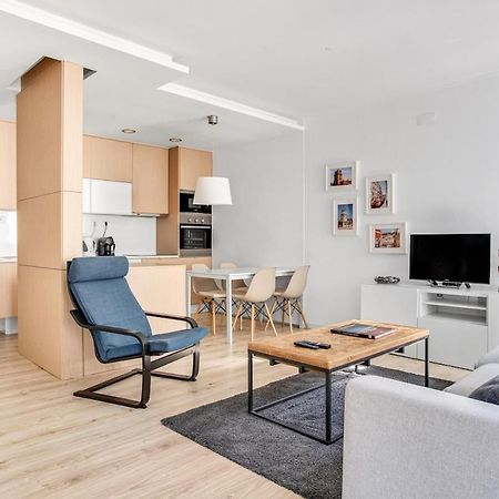 Modern 2 Bedroom Apartment In Estrela With Outside Terrace! Amazing For Families, Couples, Friends Lisboa Dış mekan fotoğraf