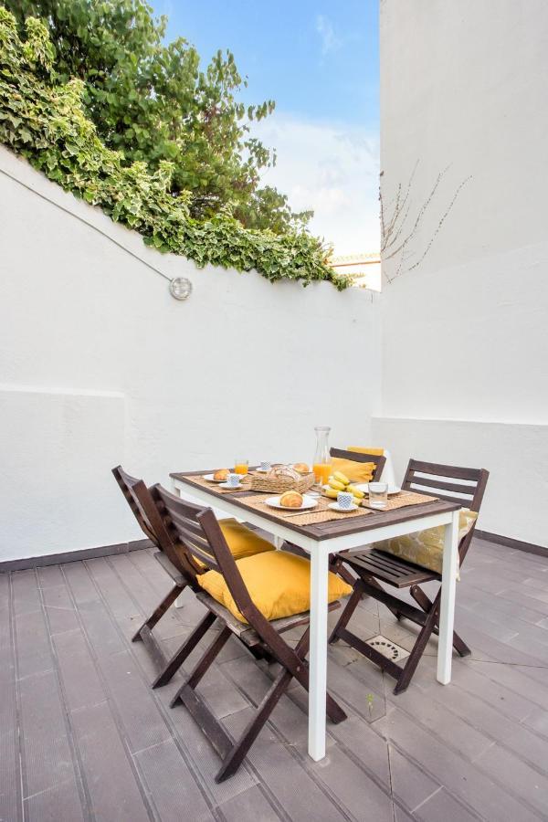 Modern 2 Bedroom Apartment In Estrela With Outside Terrace! Amazing For Families, Couples, Friends Lisboa Dış mekan fotoğraf