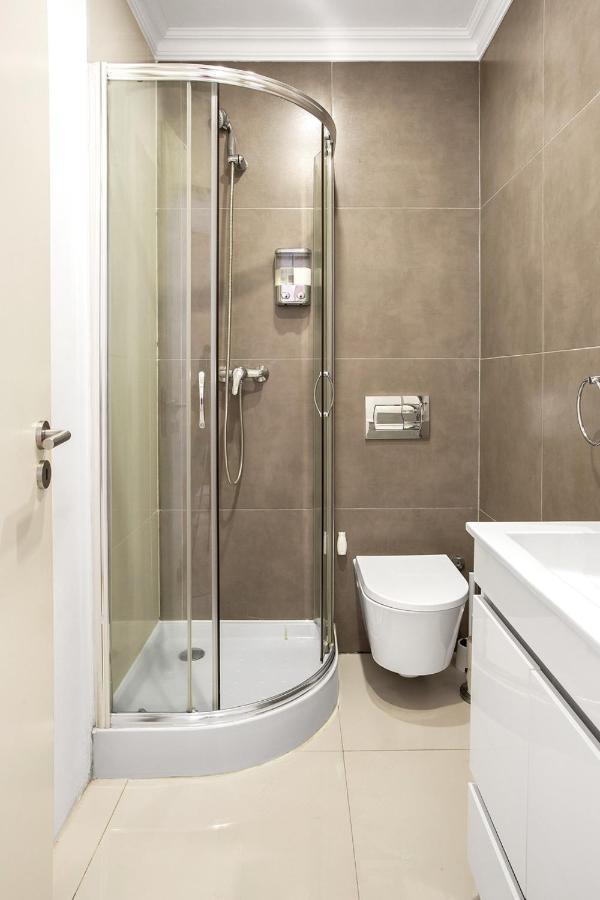 Modern 2 Bedroom Apartment In Estrela With Outside Terrace! Amazing For Families, Couples, Friends Lisboa Dış mekan fotoğraf